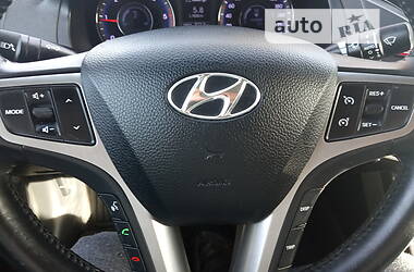 Седан Hyundai i40 2012 в Радивилове