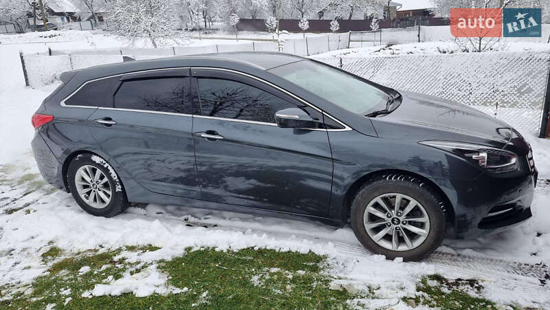 Универсал Hyundai i40 2015 в Черновцах