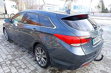 Седан Hyundai i40 2014 в Сарнах