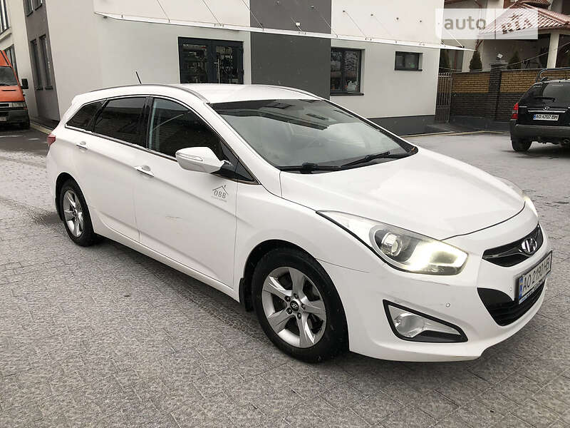 Універсал Hyundai i40 2014 в Тячеві