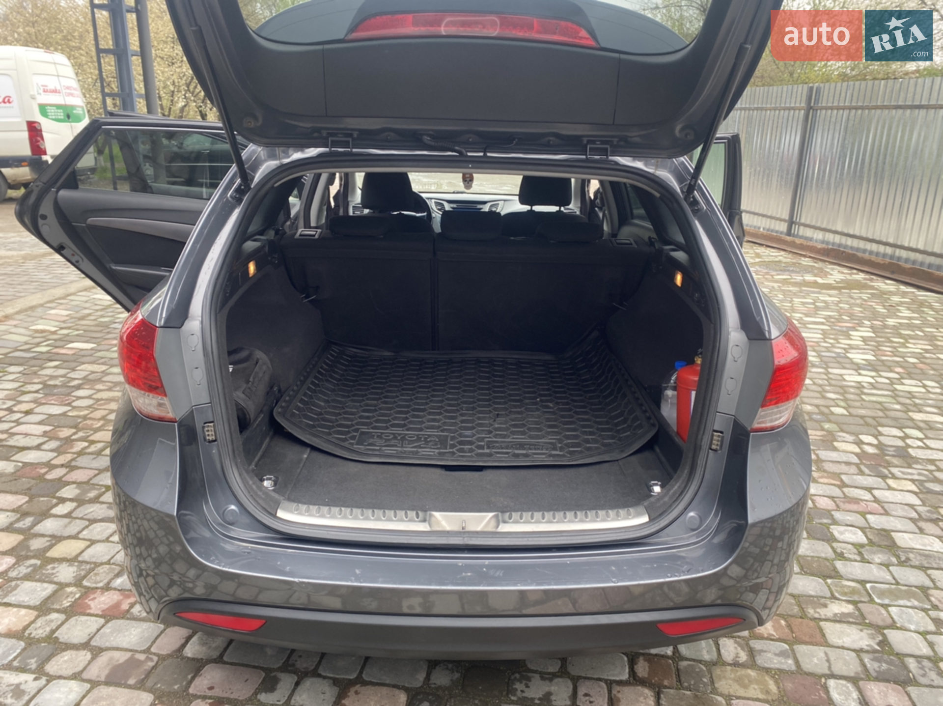 2012 Hyundai i40 - мініатюра 23