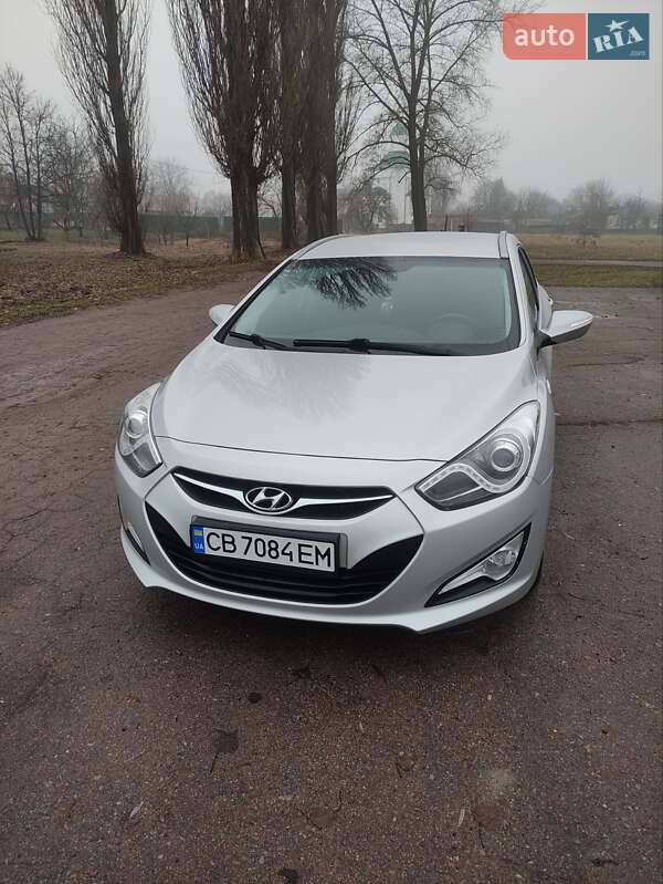 Hyundai i40 2011