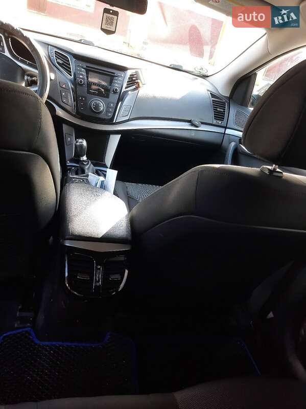 Универсал Hyundai i40 2013 в Луцке
