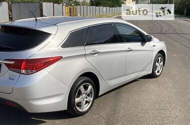 Универсал Hyundai i40 2011 в Черноморске