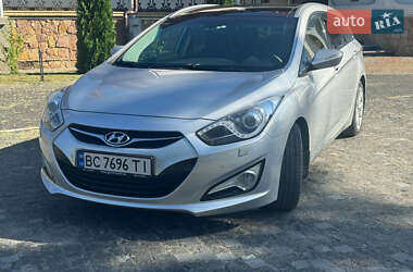 Универсал Hyundai i40 2011 в Золочеве