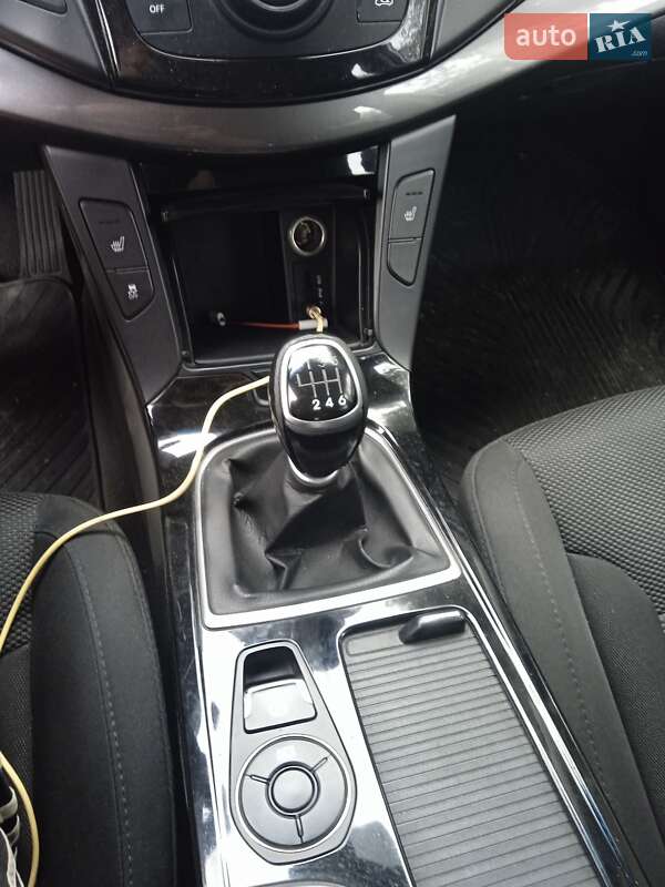 Универсал Hyundai i40 2012 в Иларионовом