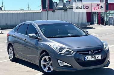 Седан Hyundai i40 2011 в Киеве