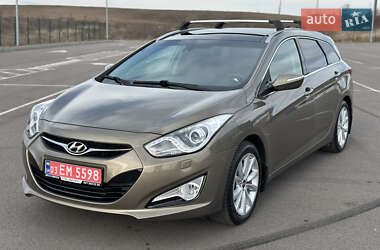 Универсал Hyundai i40 2012 в Ровно