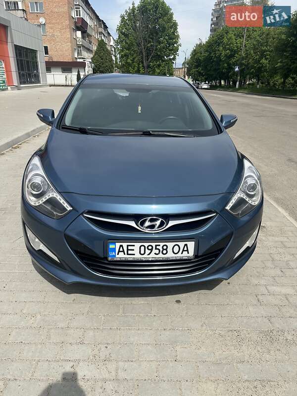 Hyundai i40 2011
