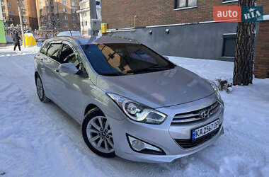 Универсал Hyundai i40 2011 в Киеве