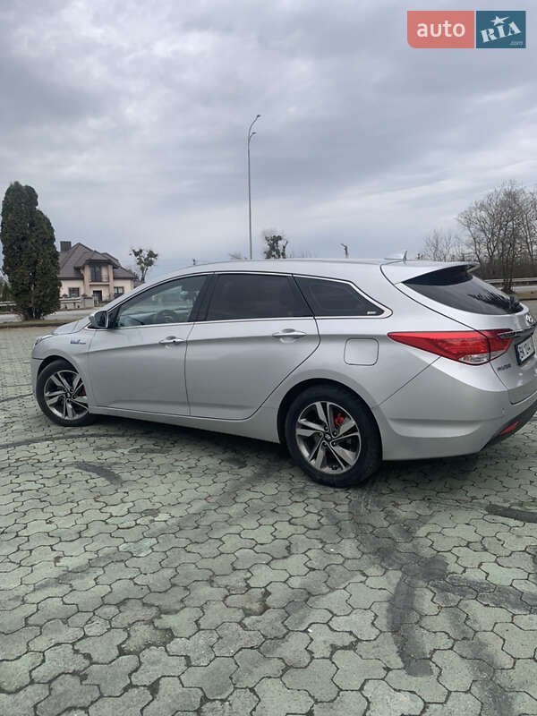Универсал Hyundai i40 2014 в Дубно