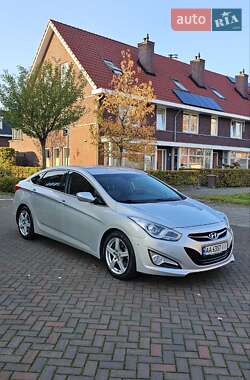 Седан Hyundai i40 2012 в Києві