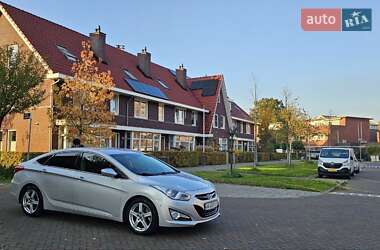Седан Hyundai i40 2012 в Києві