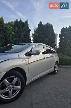 Универсал Hyundai i40 2011 в 