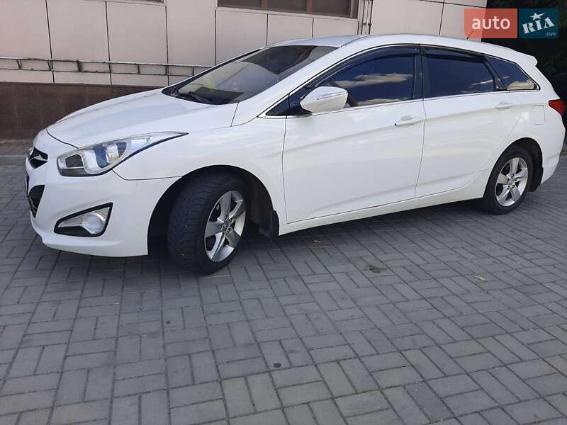 Универсал Hyundai i40 2011 в Херсоне