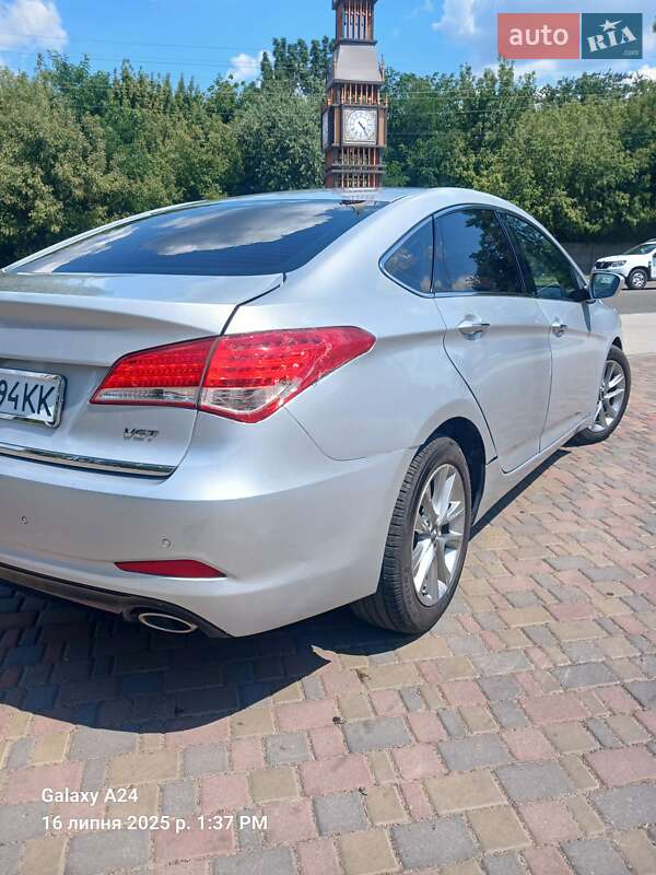 Седан Hyundai i40 2014 в Белозерье