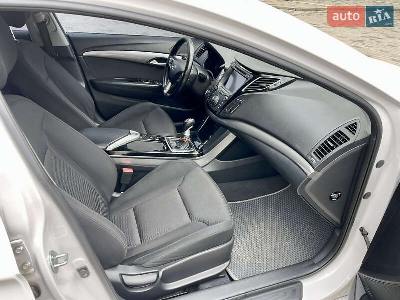 Універсал Hyundai i40 2012 в Березному фото 30 Універсал Hyundai i40 2012 в Березному