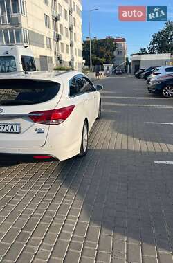 Универсал Hyundai i40 2011 в 