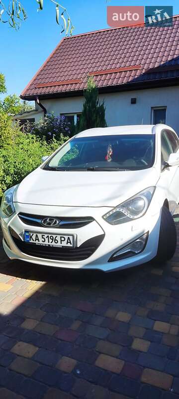 Универсал Hyundai i40 2013 в Днепре