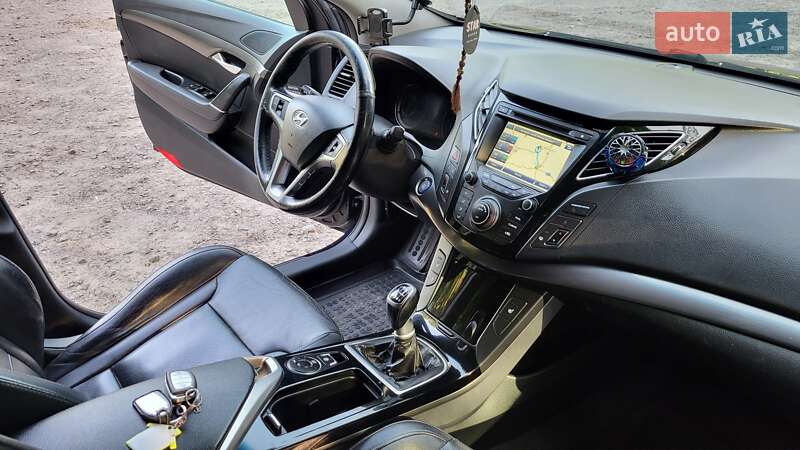 Універсал Hyundai i40 2012 в Бродах фото 53 Універсал Hyundai i40 2012 в Бродах