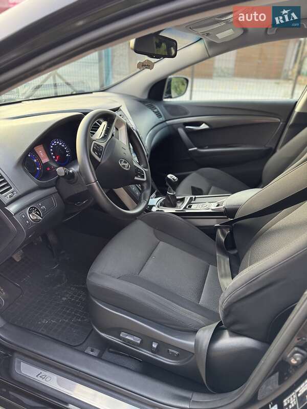 Универсал Hyundai i40 2013 в Золочеве