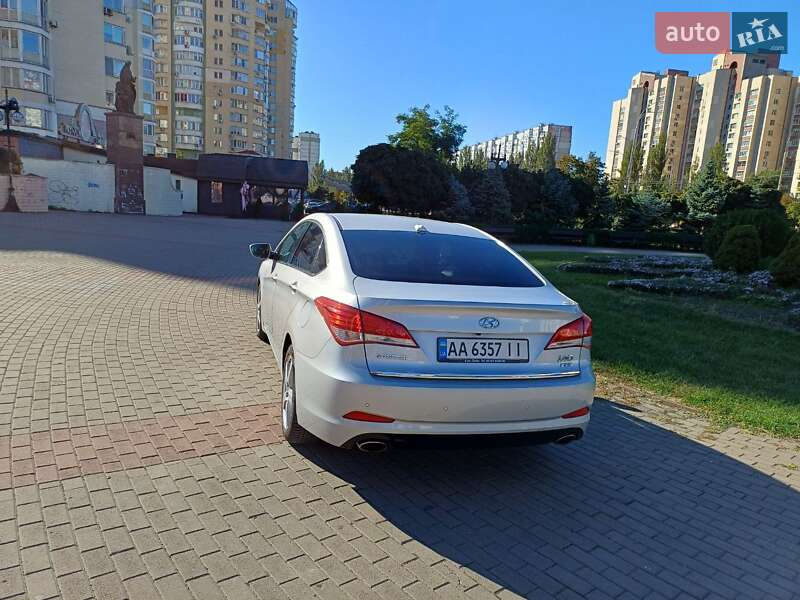 Седан Hyundai i40 2012 в Киеве
