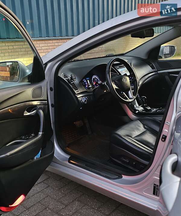 Седан Hyundai i40 2012 в Киеве