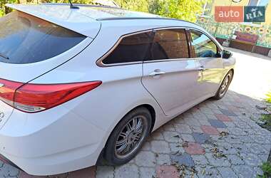 Универсал Hyundai i40 2011 в Романове