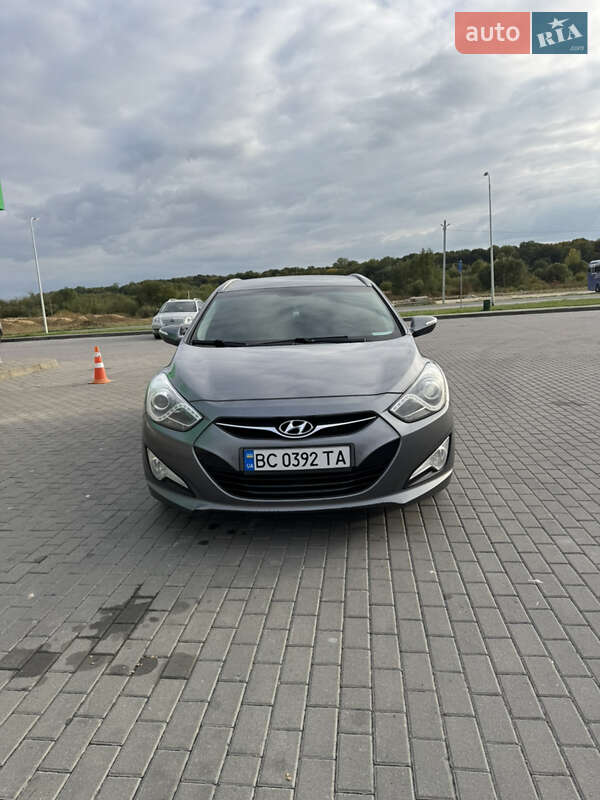 Универсал Hyundai i40 2013 в Львове