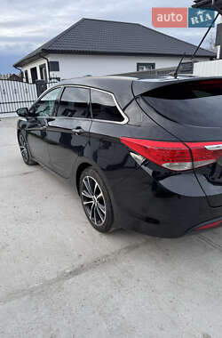 Универсал Hyundai i40 2012 в 