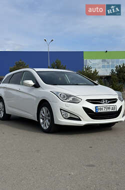 Универсал Hyundai i40 2011 в 