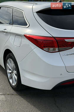 Универсал Hyundai i40 2011 в 