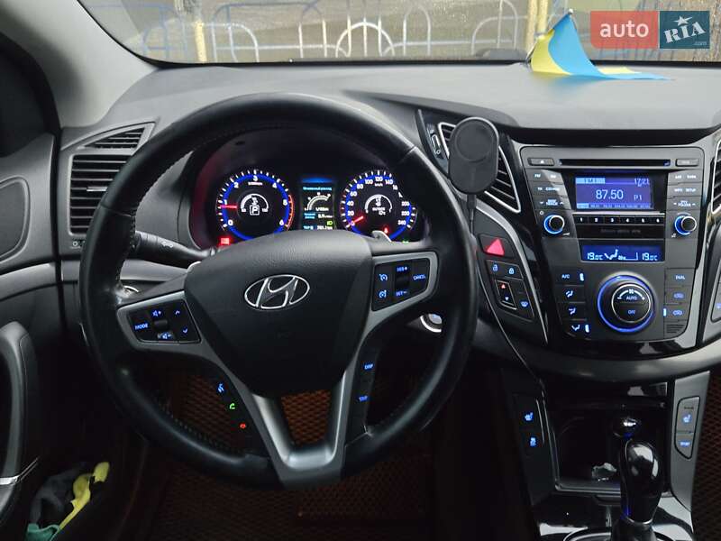 Універсал Hyundai i40 2013 в Києві фото 18 Універсал Hyundai i40 2013 в Києві