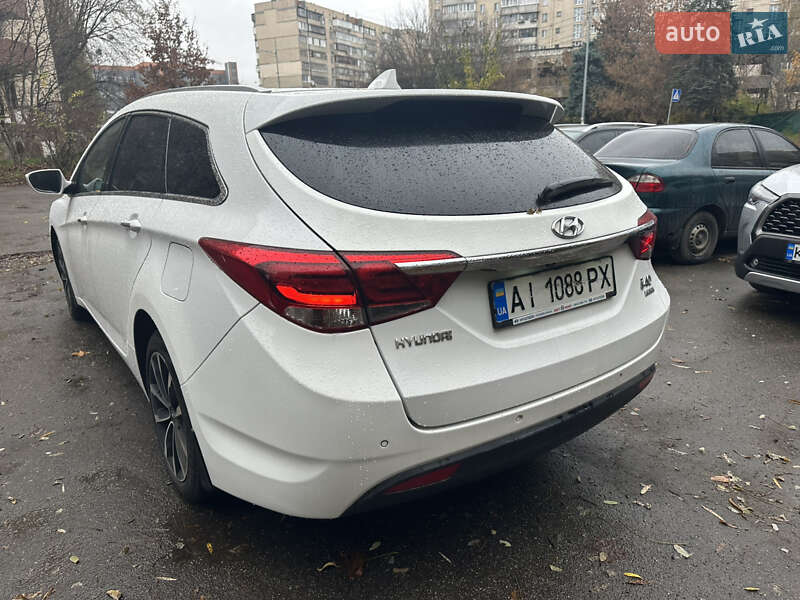 Универсал Hyundai i40 2015 в Киеве