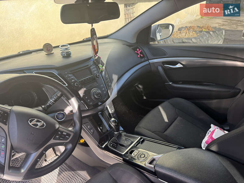 Універсал Hyundai i40 2011 в Золочеві фото 10 Універсал Hyundai i40 2011 в Золочеві