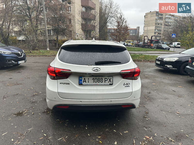 Универсал Hyundai i40 2015 в Киеве фото 9 Универсал Hyundai i40 2015 в Киеве