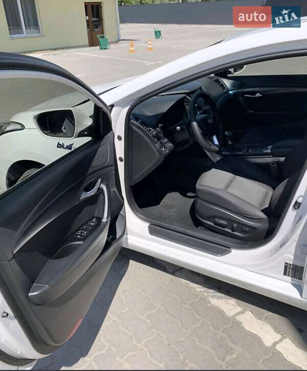 Універсал Hyundai i40 2014 в Києві