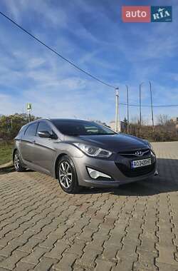 Універсал Hyundai i40 2013 в Ужгороді