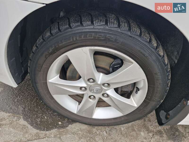 Універсал Hyundai i40 2011 в Миколаєві