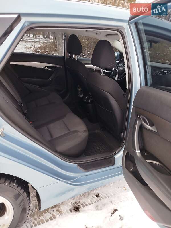 Універсал Hyundai i40 2011 в Умані