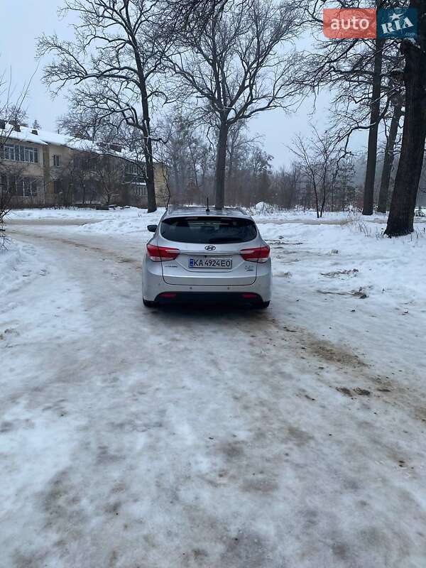 Универсал Hyundai i40 2012 в Киеве