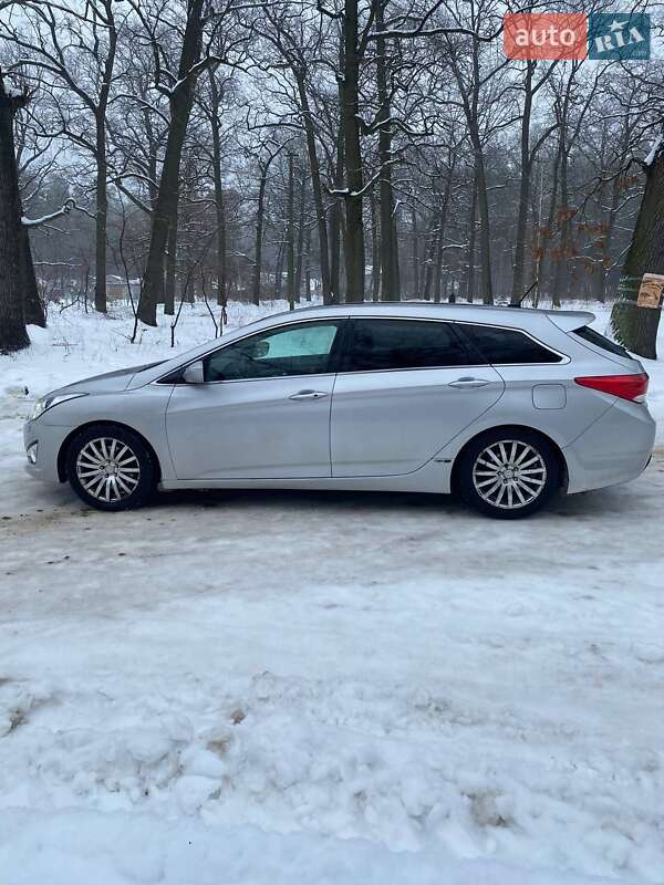 Универсал Hyundai i40 2012 в Киеве