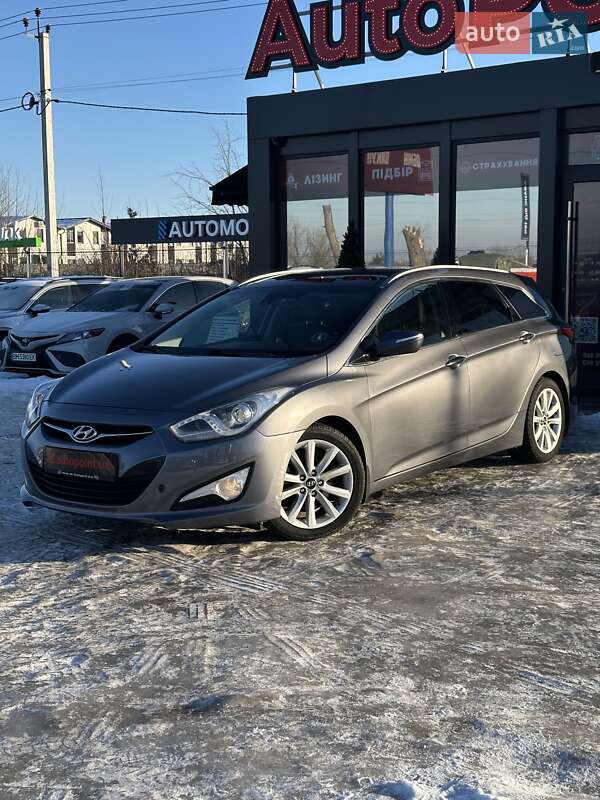 Универсал Hyundai i40 2011 в Белогородке