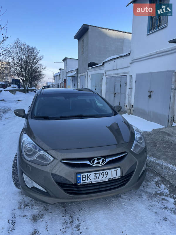 Универсал Hyundai i40 2011 в Ровно фото 23 Универсал Hyundai i40 2011 в Ровно