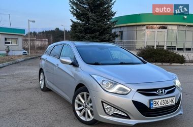 Универсал Hyundai i40 2012 в Цумани