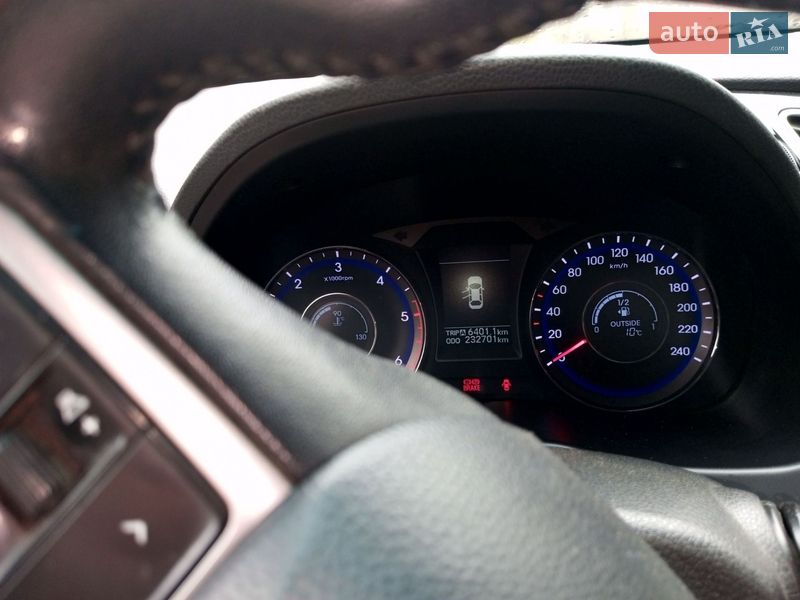 Универсал Hyundai i40 2012 в Радомышле