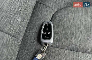 Внедорожник / Кроссовер Hyundai Ioniq 5 2022 в 
