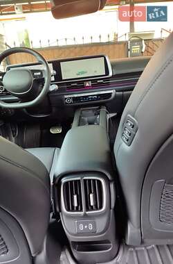 Фастбэк Hyundai Ioniq 6 2023 в 