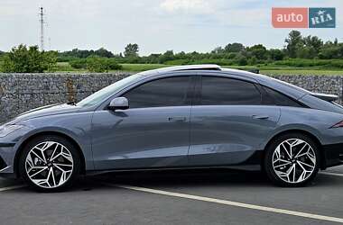 Фастбэк Hyundai Ioniq 6 2023 в 