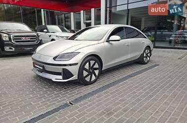 Фастбэк Hyundai Ioniq 6 2023 в 